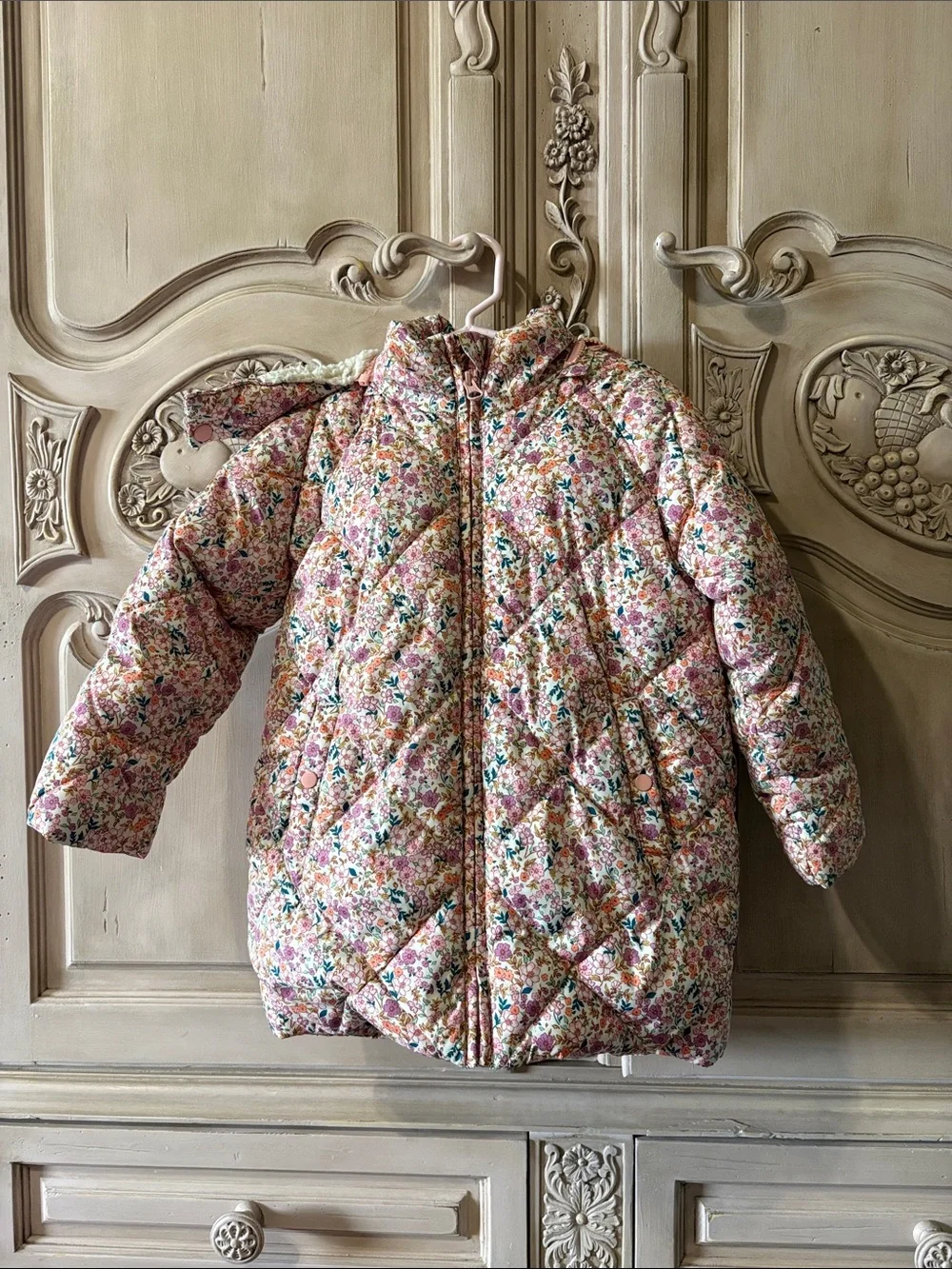 Amazon Essentials Girls Floral Quilted Puffer Jacket - Pink Multi